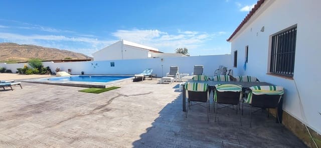 3 bedroom Villa for sale in Caudete with pool - € 229,995 (Ref: 5463007)