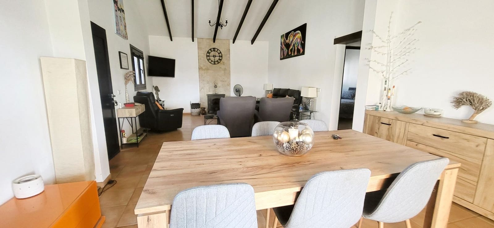 3 bedroom Villa for sale in Caudete with pool - € 229,995 (Ref: 5463007)