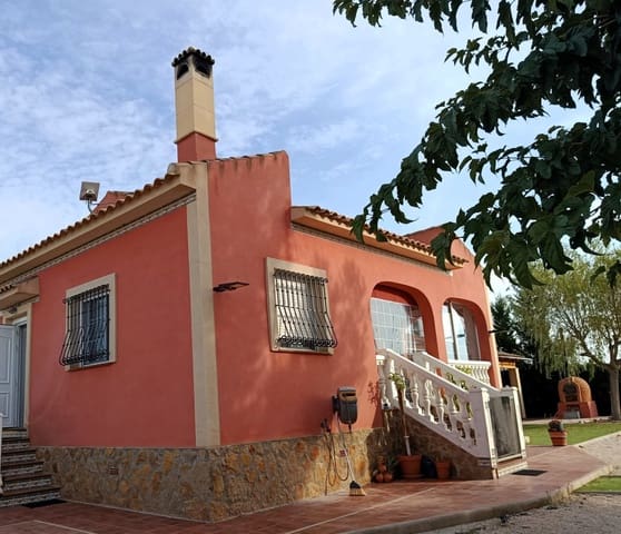 Finca/Casa Rural de 3 habitaciones en Pinoso en venta con piscina garaje - 299.995 € (Ref: 5592617)