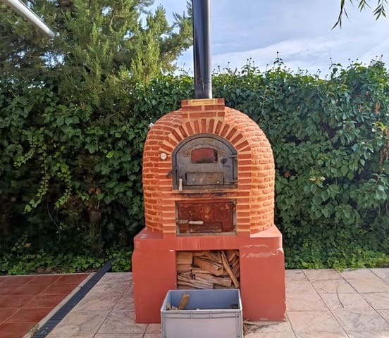 Finca/Casa Rural de 3 habitaciones en Pinoso en venta con piscina garaje - 299.995 € (Ref: 5592617)