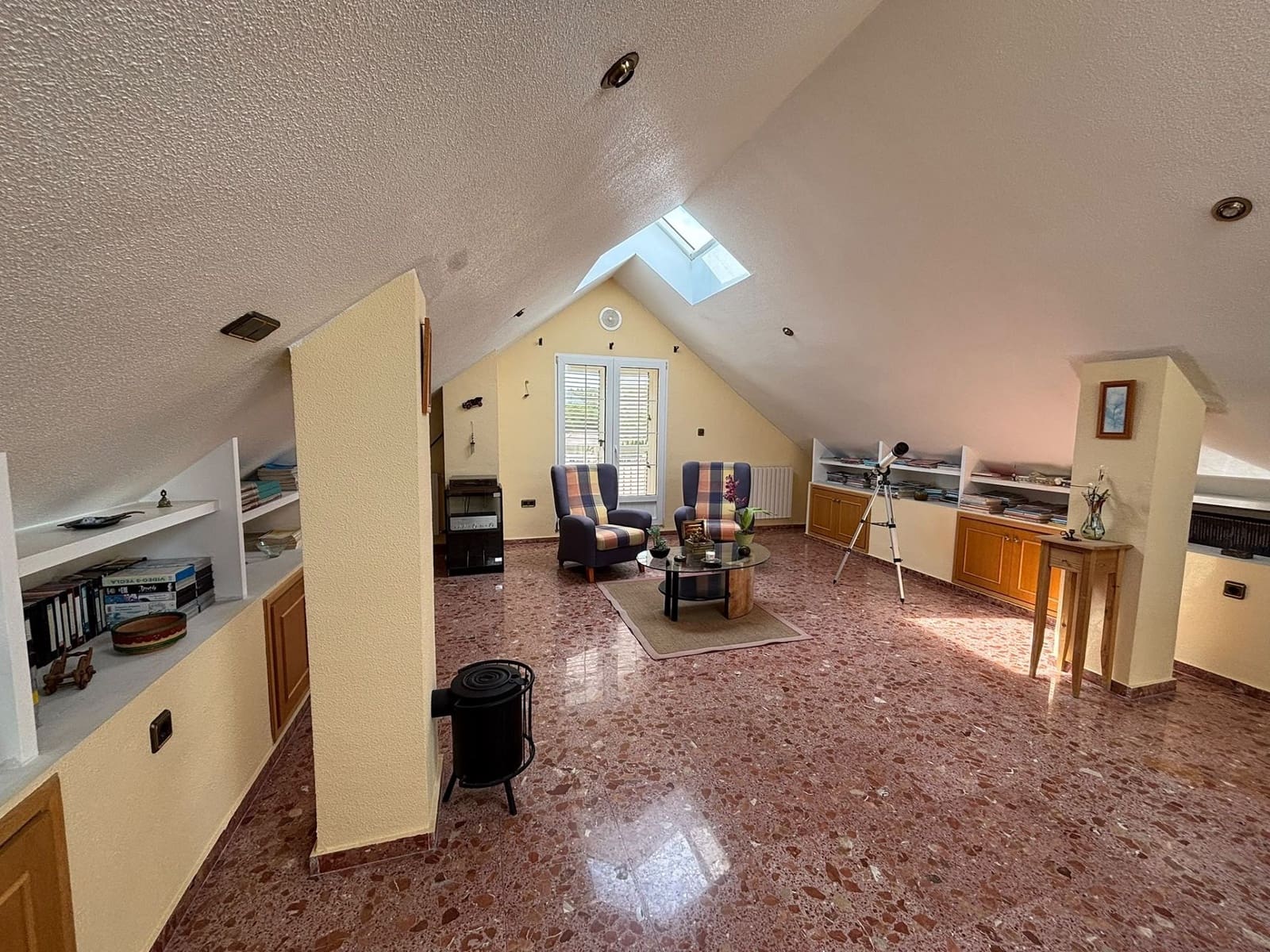 8 sypialnia Willa na sprzedaż w Yecla z basenem garażem - 549 000 € (Ref: 5598240)