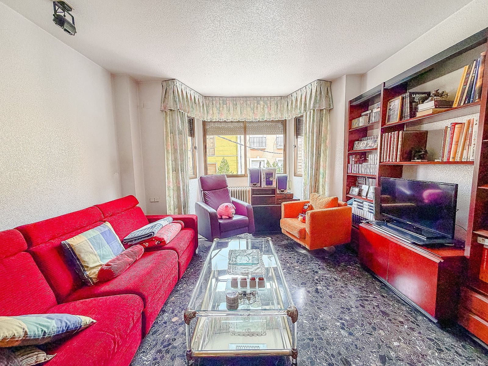 4 chambre Maison de Ville à vendre à Yecla avec piscine garage - 199 995 € (Ref: 5626032)