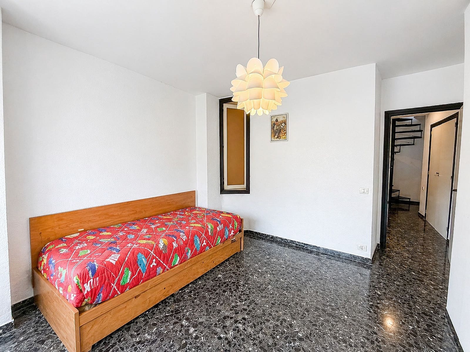 4 chambre Maison de Ville à vendre à Yecla avec piscine garage - 199 995 € (Ref: 5626032)