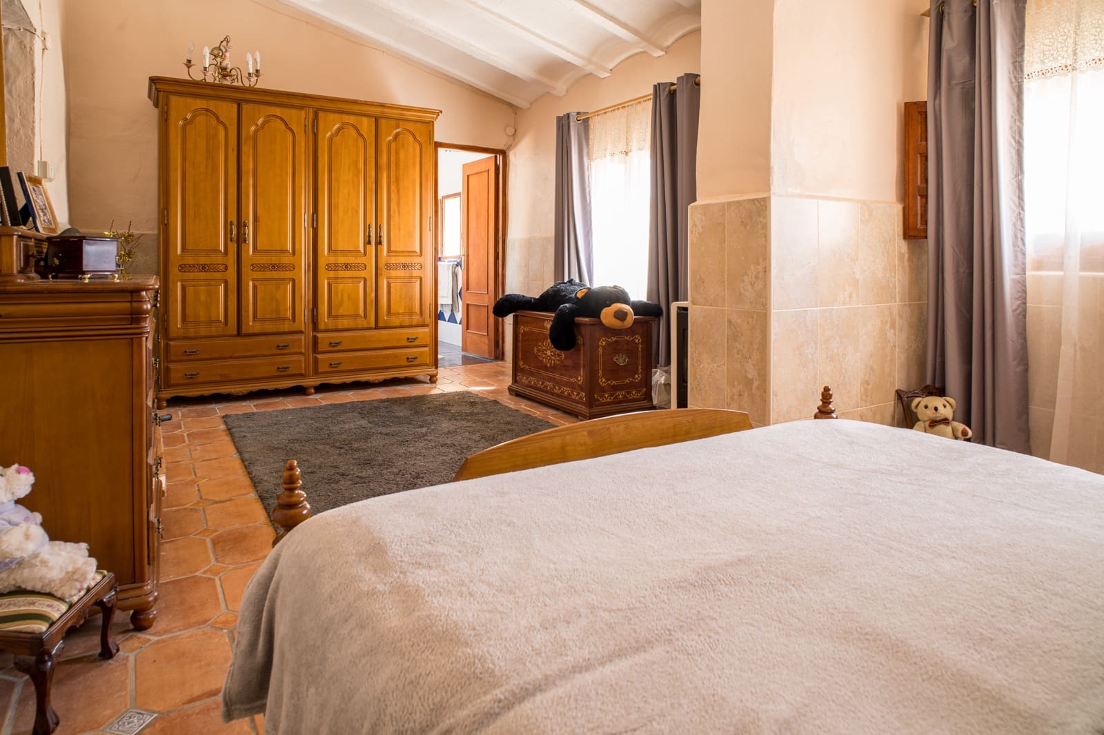 Chalet de 5 habitaciones en Pinoso en venta con piscina - 399.995 € (Ref: 5643594)