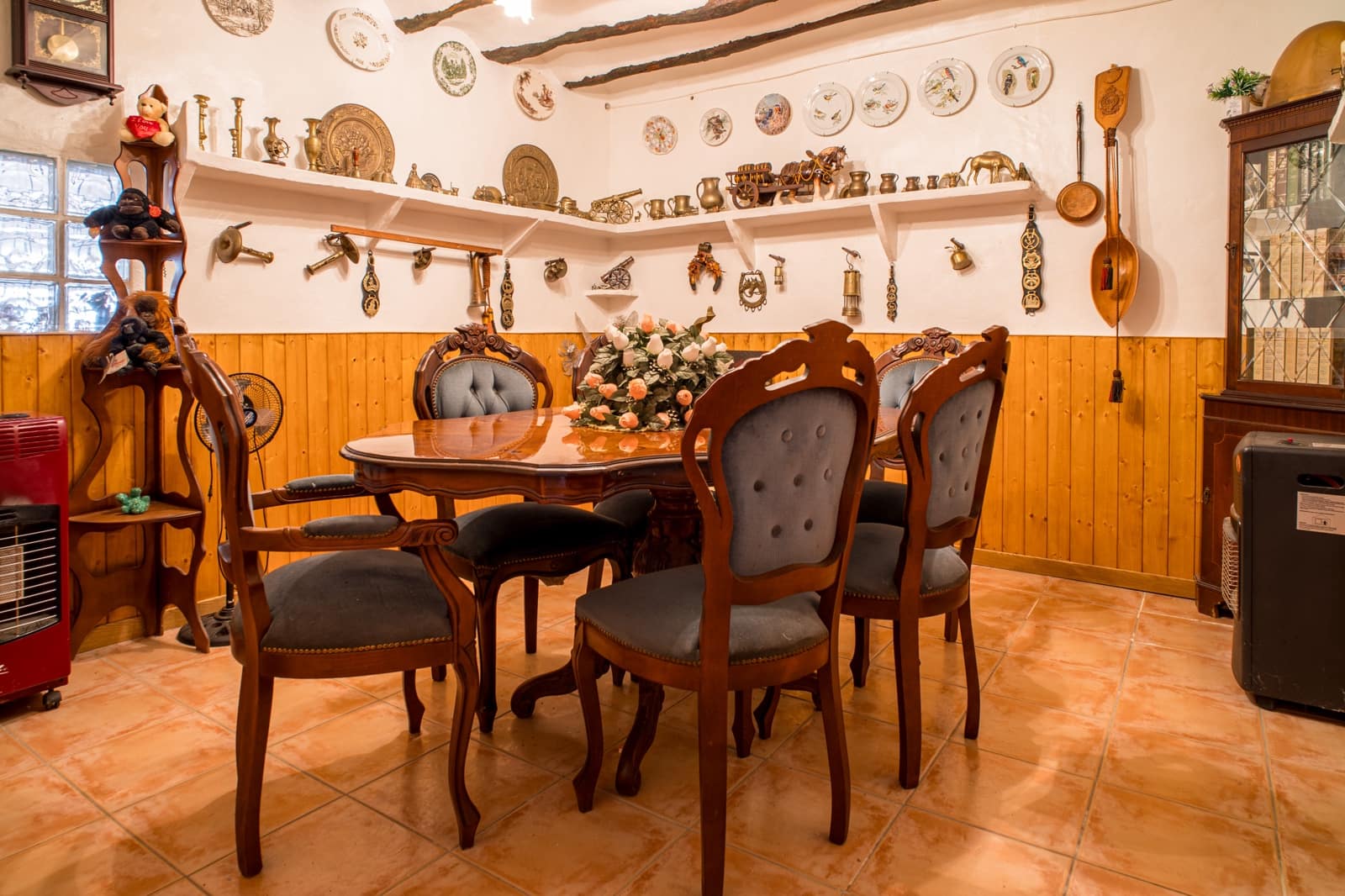 Chalet de 5 habitaciones en Pinoso en venta con piscina - 399.995 € (Ref: 5643594)