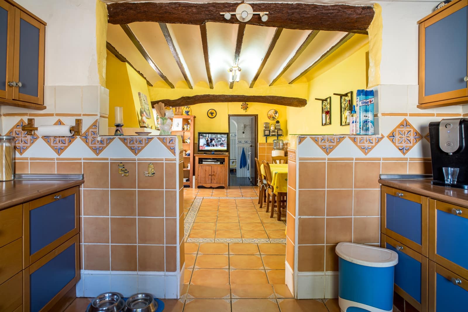 Chalet de 5 habitaciones en Pinoso en venta con piscina - 399.995 € (Ref: 5643594)