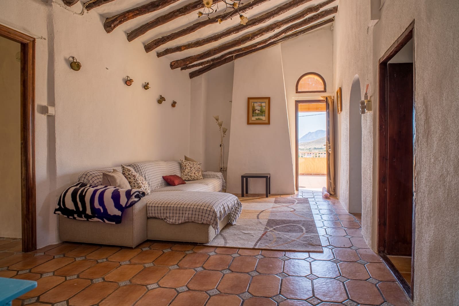 Chalet de 5 habitaciones en Pinoso en venta con piscina - 399.995 € (Ref: 5643594)