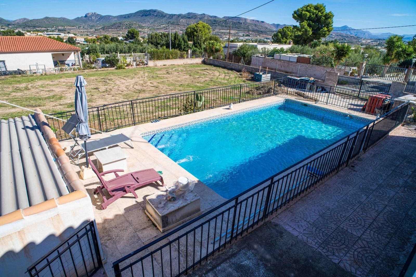 Chalet de 4 habitaciones en La Romana en venta con piscina - 220.000 € (Ref: 5712544)