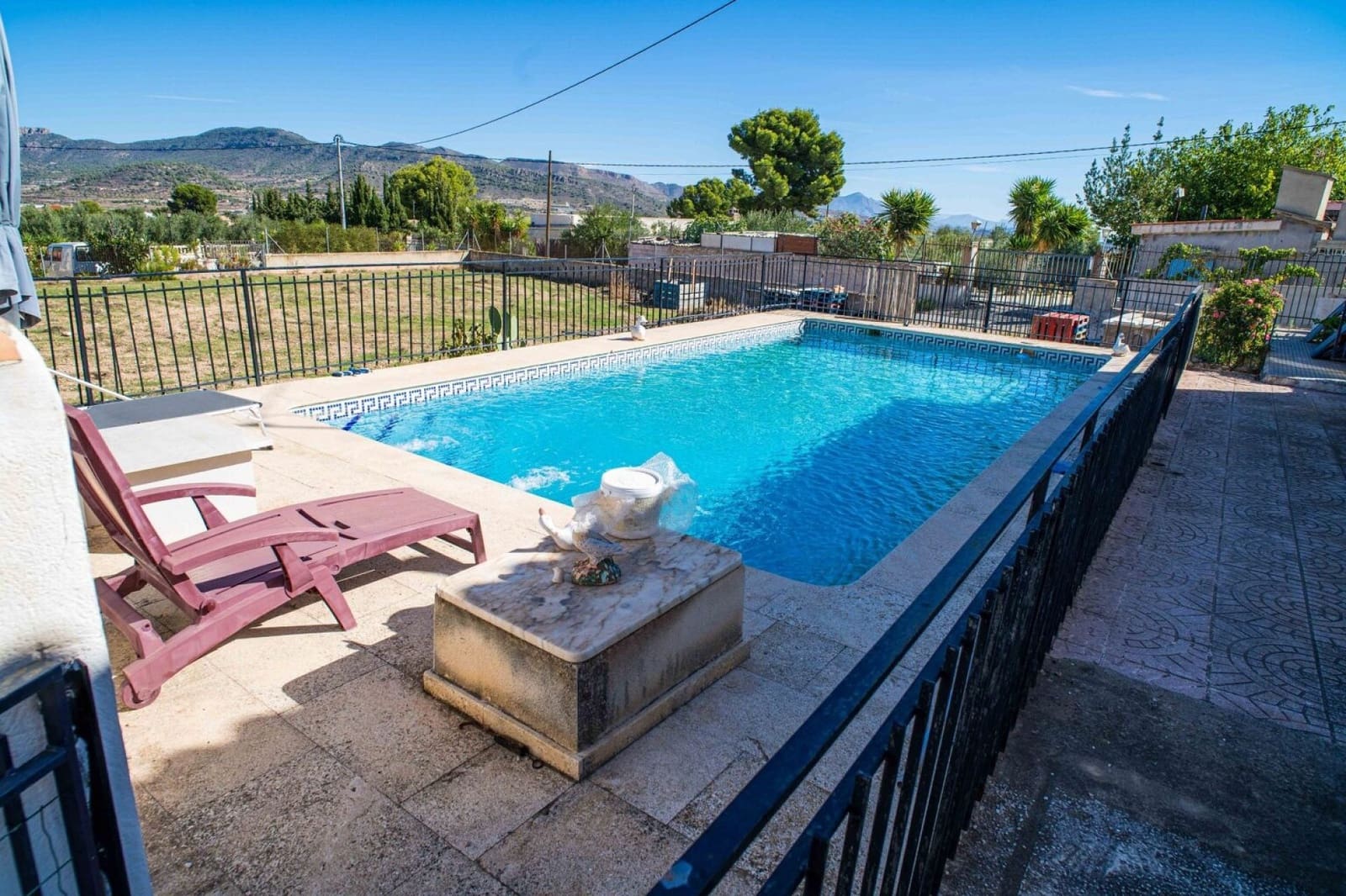 Chalet de 4 habitaciones en La Romana en venta con piscina - 220.000 € (Ref: 5712544)