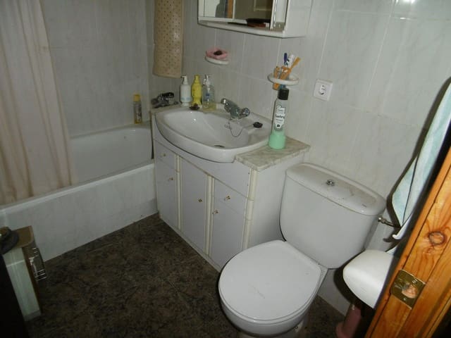 3 sypialnia Finka/Dom wiejski na sprzedaż w Yecla z garażem - 46 000 € (Ref: 5973677)