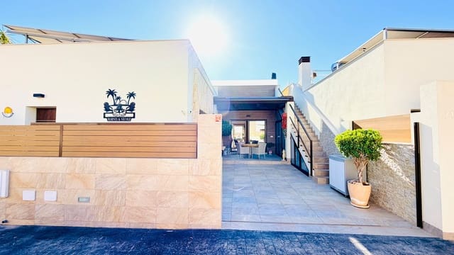 3 soveværelse Semi-Rækkehus til salg i Los Montesinos med swimmingpool - € 392.500 (Ref: 6382554)