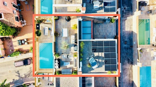 3 soveværelse Semi-Rækkehus til salg i Los Montesinos med swimmingpool - € 392.500 (Ref: 6382554)