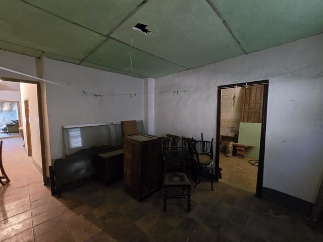 11 sovrum Hus till salu i Sax - 210 000 € (Ref: 7777151)
