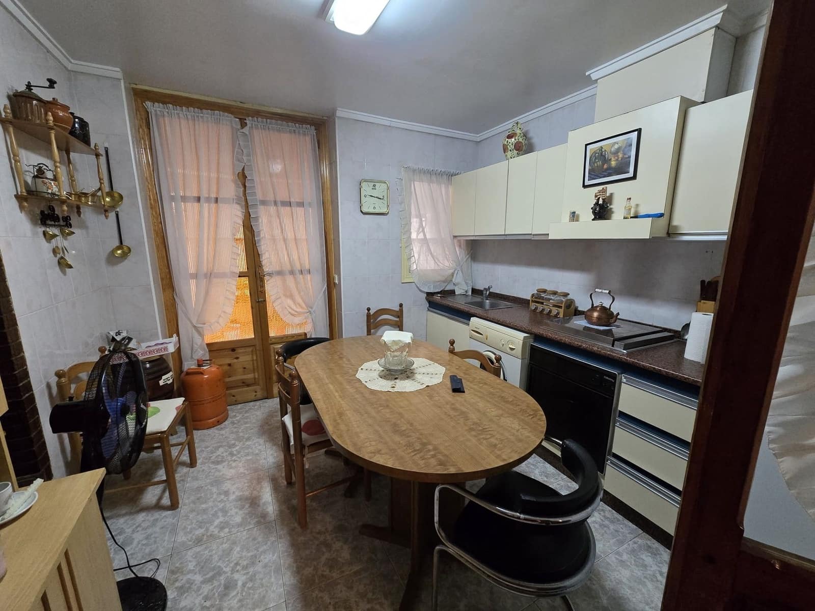 11 sovrum Hus till salu i Sax - 210 000 € (Ref: 7777151)