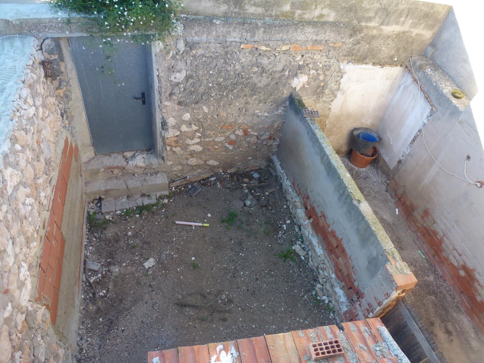 3 sypialnia Finka/Dom wiejski na sprzedaż w La Canalosa z basenem garażem - 139 995 € (Ref: 8649250)