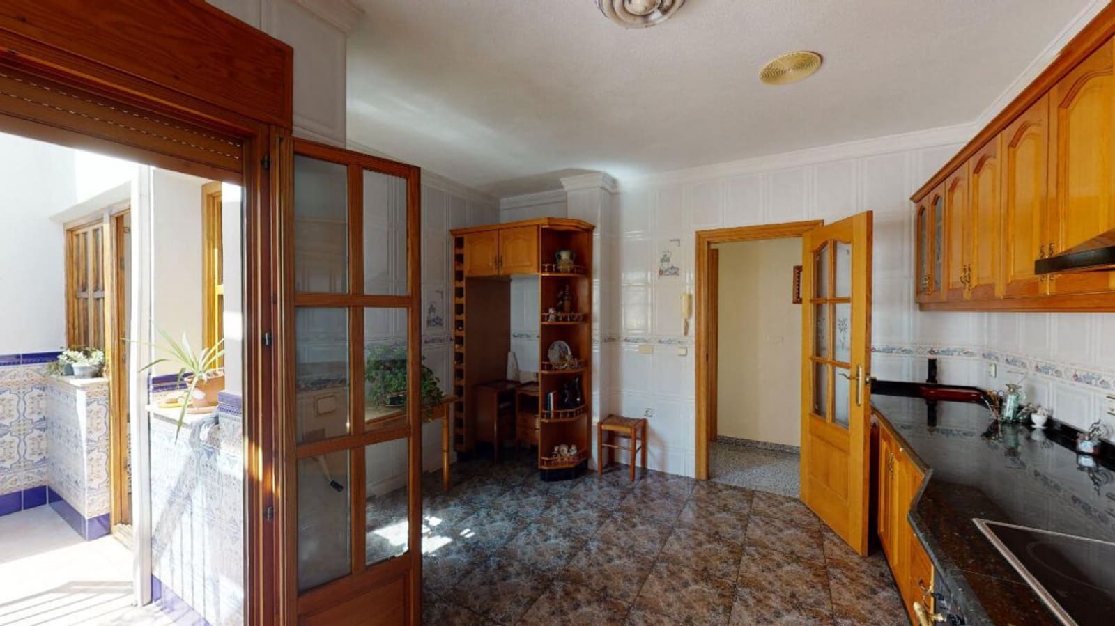 4 slaapkamer Villa te koop in Sax met zwembad - € 450.000 (Ref: 8649261)