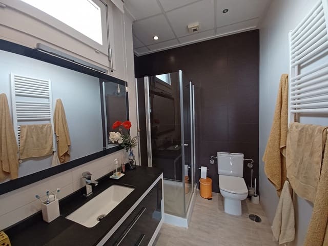 4 makuuhuone Huvila myytävänä paikassa Monóvar / Monóver mukana uima-altaan - 339 950 € (Ref: 8649587)