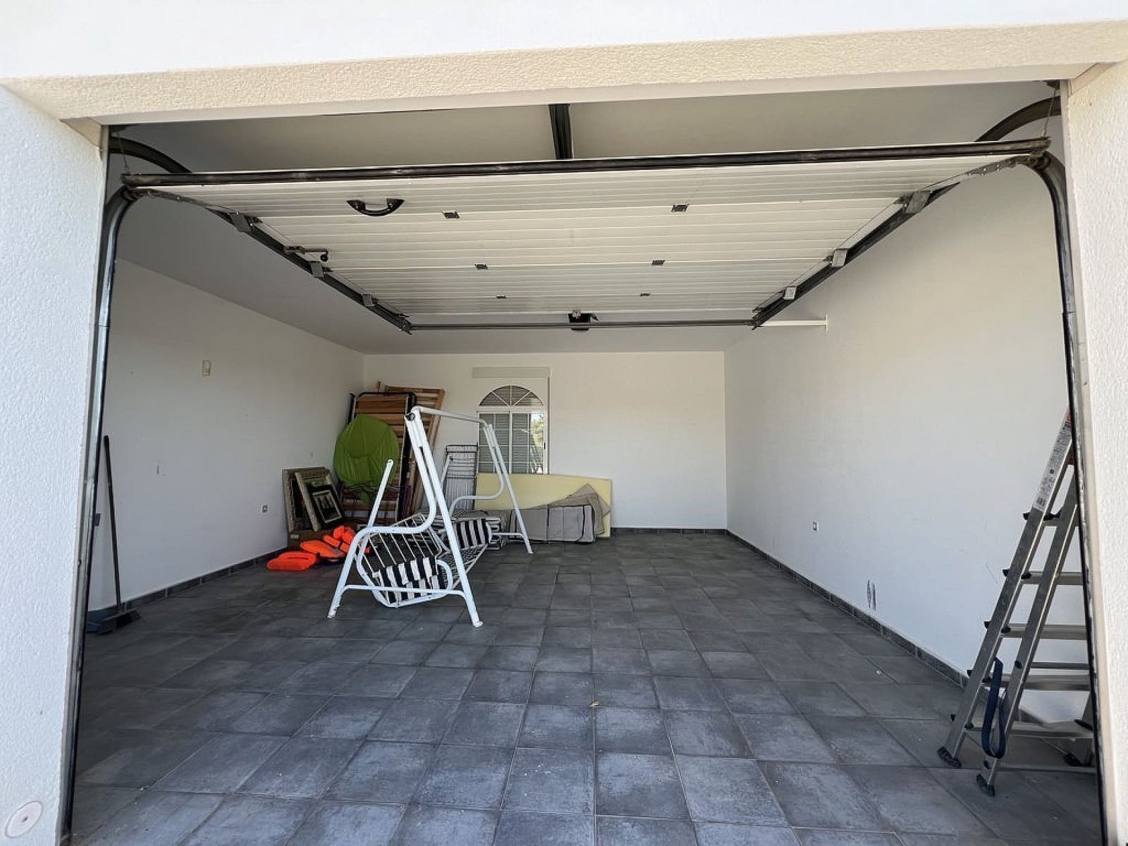 4 bedroom Villa for sale in Pinoso with pool garage - € 475,000 (Ref: 8649735)