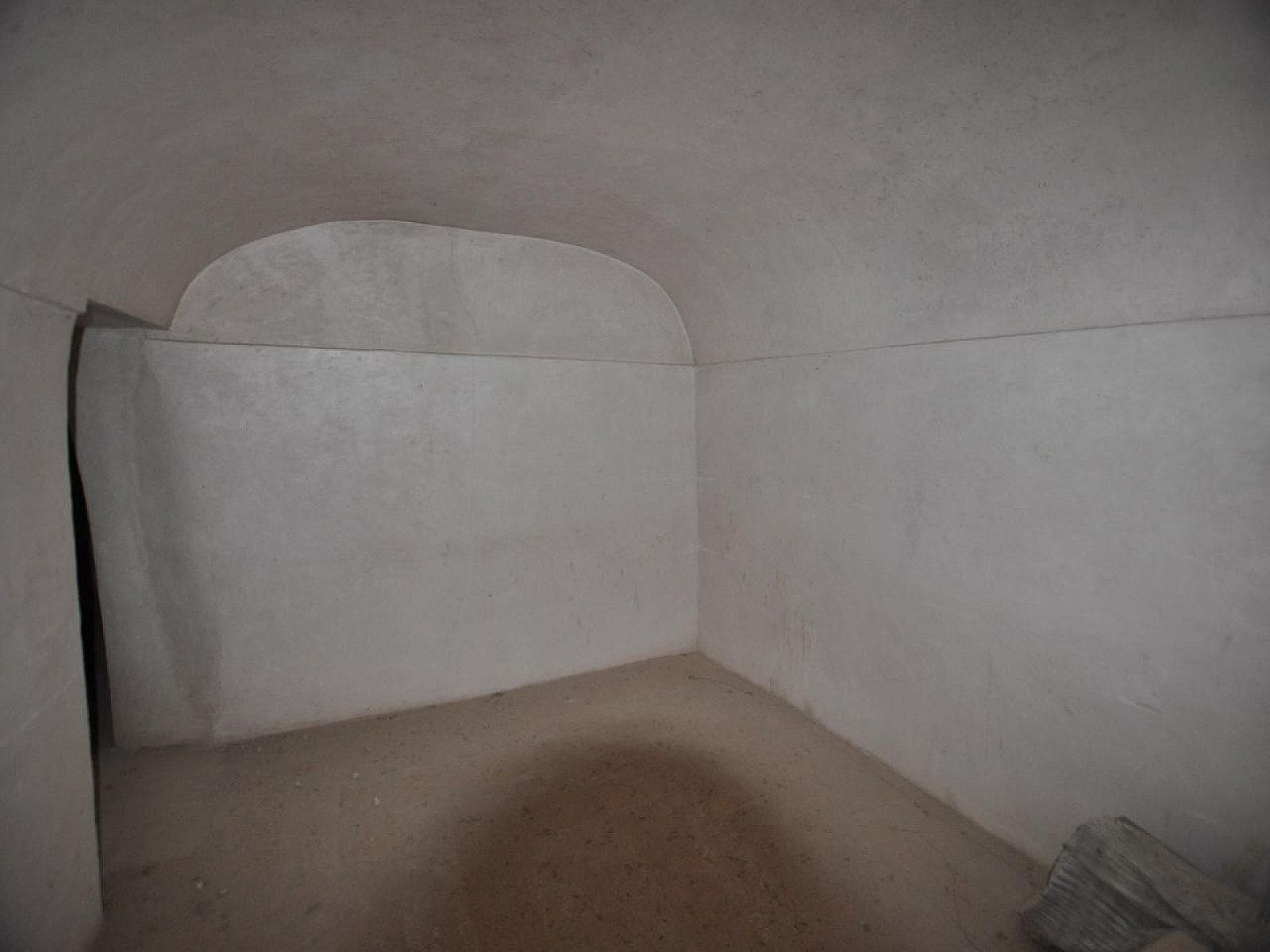 5 bedroom Cave House for sale in Jumilla with garage - € 69,995 (Ref: 8649770)