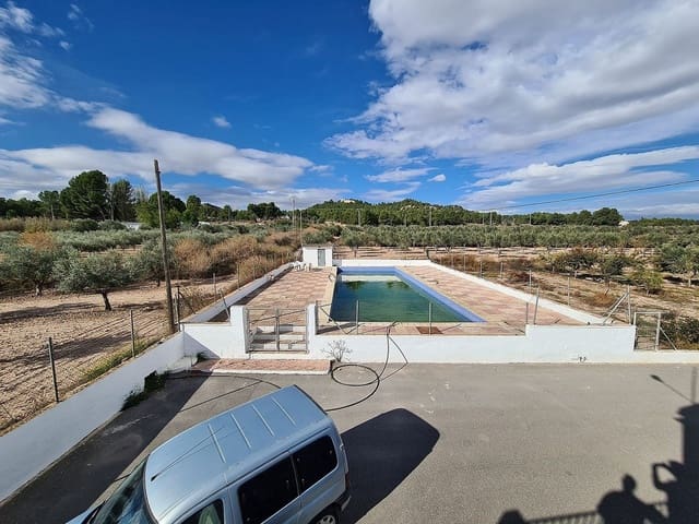 4 slaapkamer Finca/Landhuis te koop in Sax met zwembad garage - € 325.000 (Ref: 8649777)