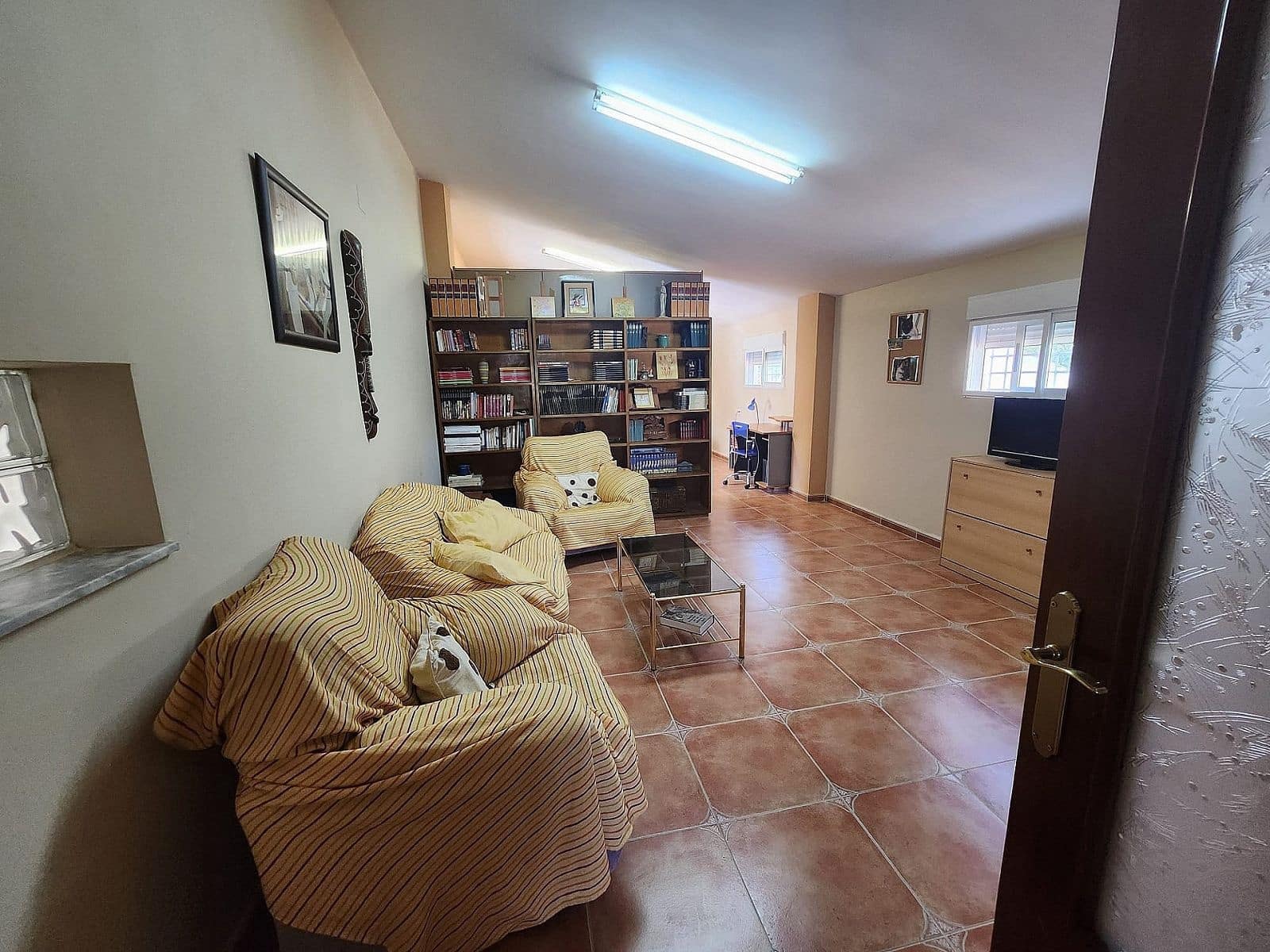 7 chambre Finca/Maison de Campagne à vendre à Villena avec piscine garage - 290 000 € (Ref: 8649826)