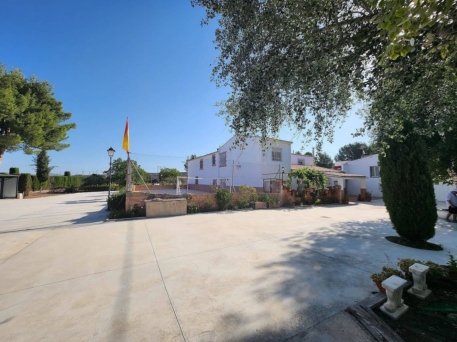 7 chambre Finca/Maison de Campagne à vendre à Villena avec piscine garage - 290 000 € (Ref: 8649826)