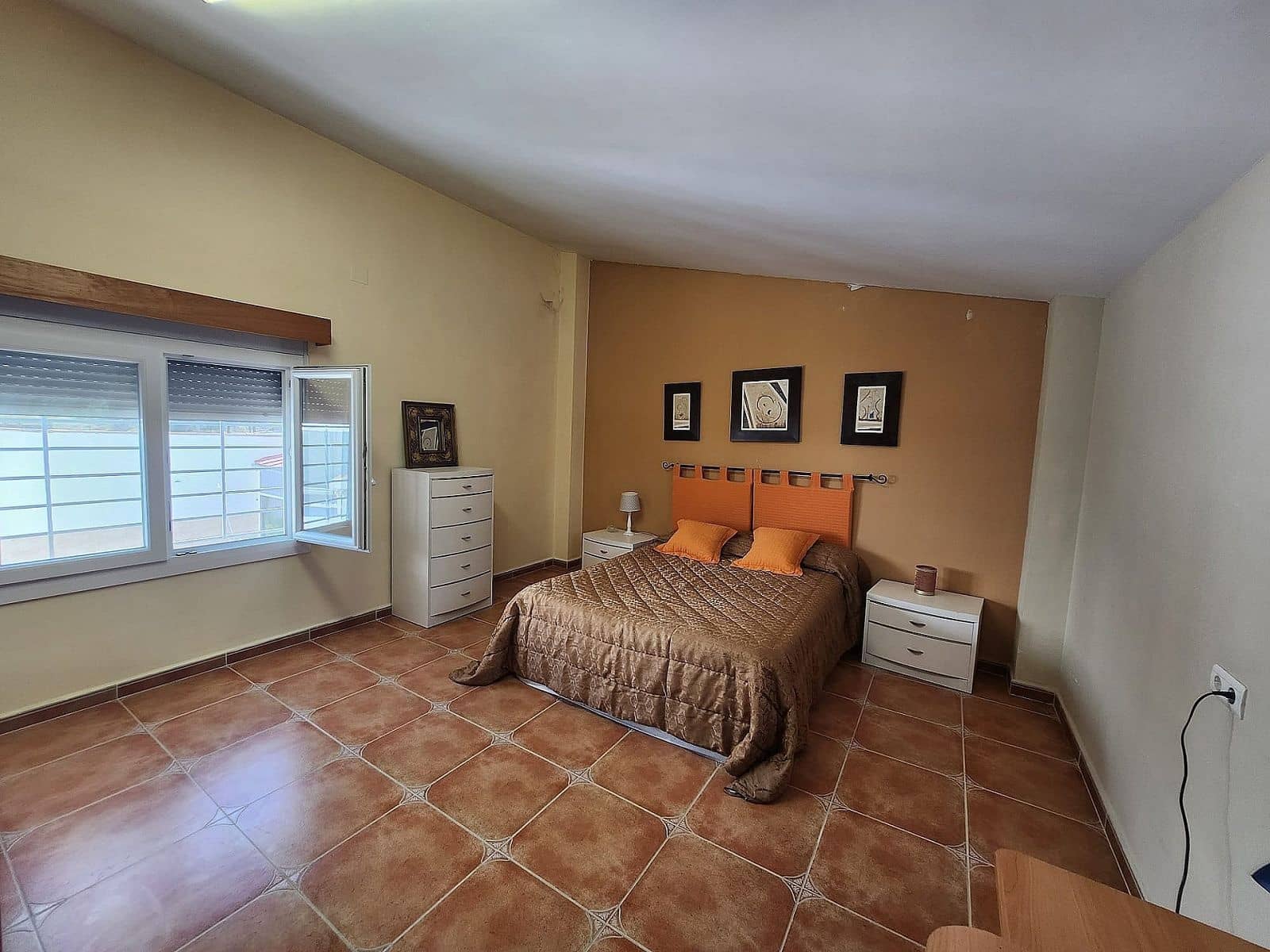 7 chambre Finca/Maison de Campagne à vendre à Villena avec piscine garage - 290 000 € (Ref: 8649826)