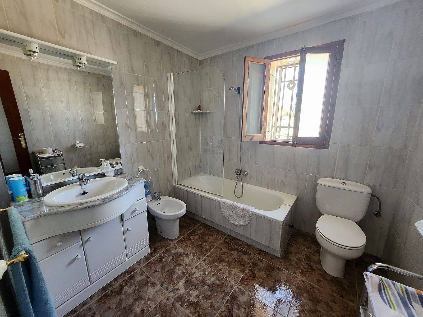 7 chambre Finca/Maison de Campagne à vendre à Villena avec piscine garage - 290 000 € (Ref: 8649826)