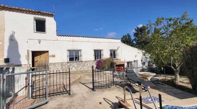 4 camera da letto Finca/Casa di Campagna in vendita in La Romana con piscina - 199.000 € (Rif: 8753891)