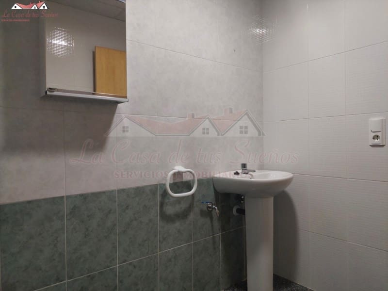 Erhverv til salg i Sax med swimmingpool - € 140.000 (Ref: 8776973)