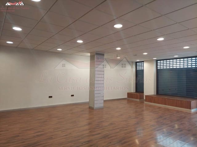 Erhverv til salg i Sax med swimmingpool - € 140.000 (Ref: 8776973)