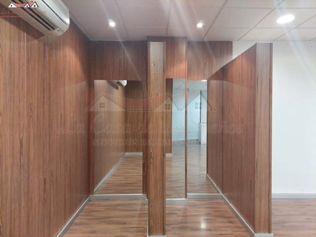 Erhverv til salg i Sax med swimmingpool - € 140.000 (Ref: 8776973)