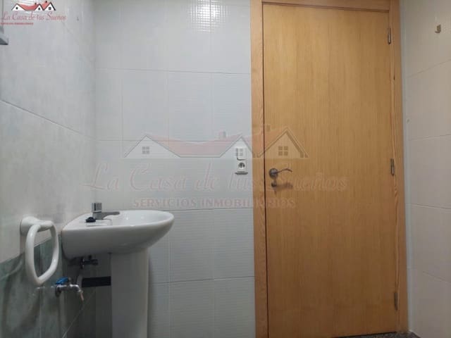 Erhverv til salg i Sax med swimmingpool - € 140.000 (Ref: 8776973)