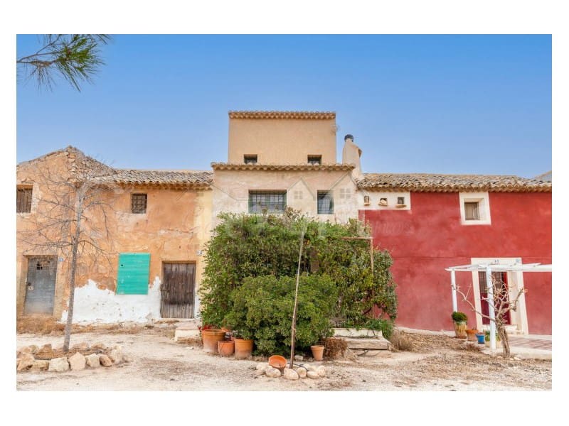3 bedroom Finca/Country House for sale in Pinoso with pool - € 149,900 (Ref: 8776976)