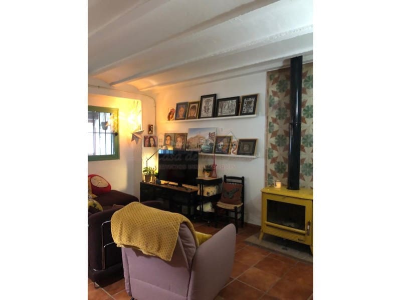 3 bedroom Finca/Country House for sale in Pinoso with pool - € 149,900 (Ref: 8776976)