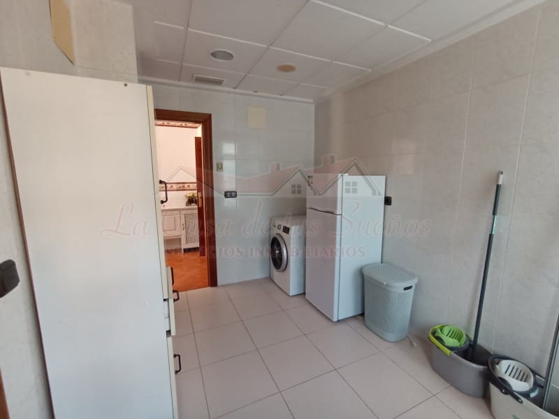 4 slaapkamer Villa te koop in Elda met zwembad - € 425.000 (Ref: 8776977)