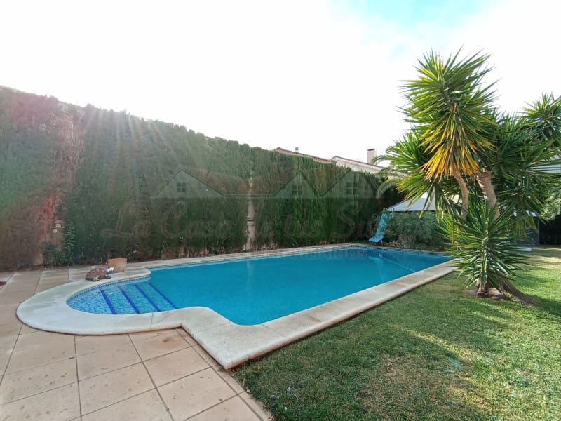 4 slaapkamer Villa te koop in Elda met zwembad - € 425.000 (Ref: 8776977)