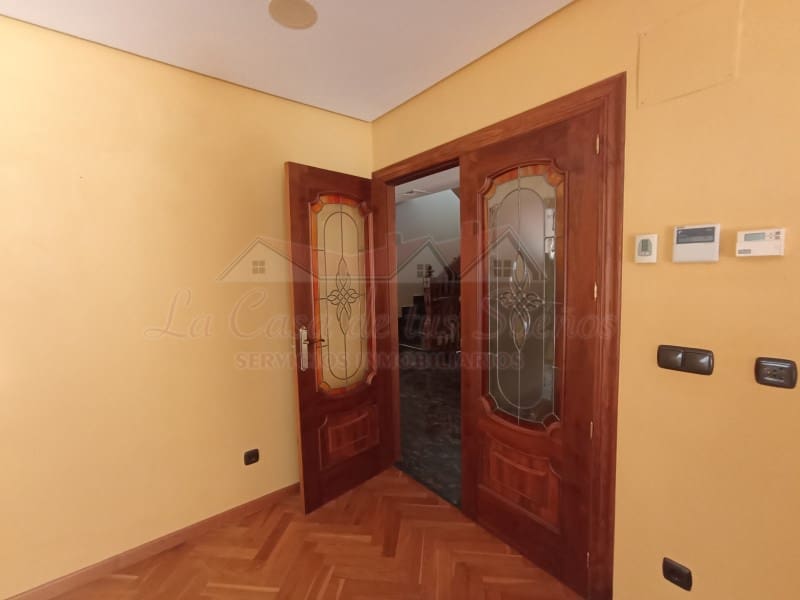 4 slaapkamer Villa te koop in Elda met zwembad - € 425.000 (Ref: 8776977)