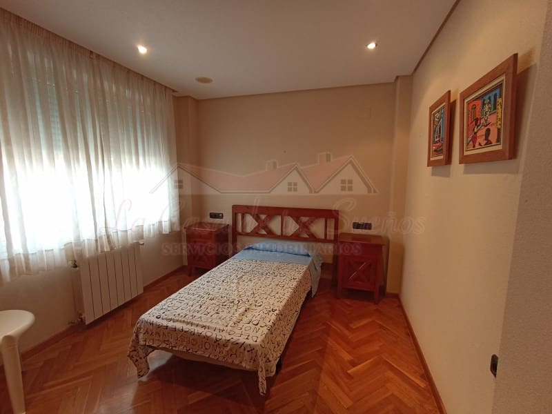 4 slaapkamer Villa te koop in Elda met zwembad - € 425.000 (Ref: 8776977)