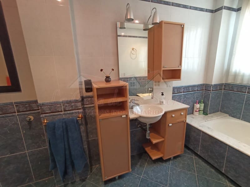 4 slaapkamer Villa te koop in Elda met zwembad - € 425.000 (Ref: 8776977)