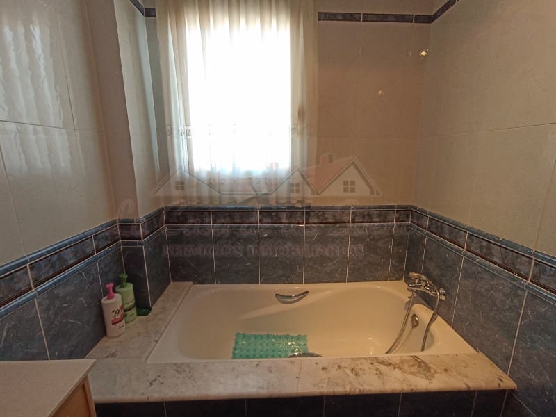 4 slaapkamer Villa te koop in Elda met zwembad - € 425.000 (Ref: 8776977)