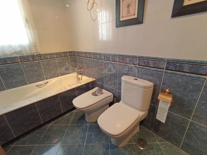 4 slaapkamer Villa te koop in Elda met zwembad - € 425.000 (Ref: 8776977)