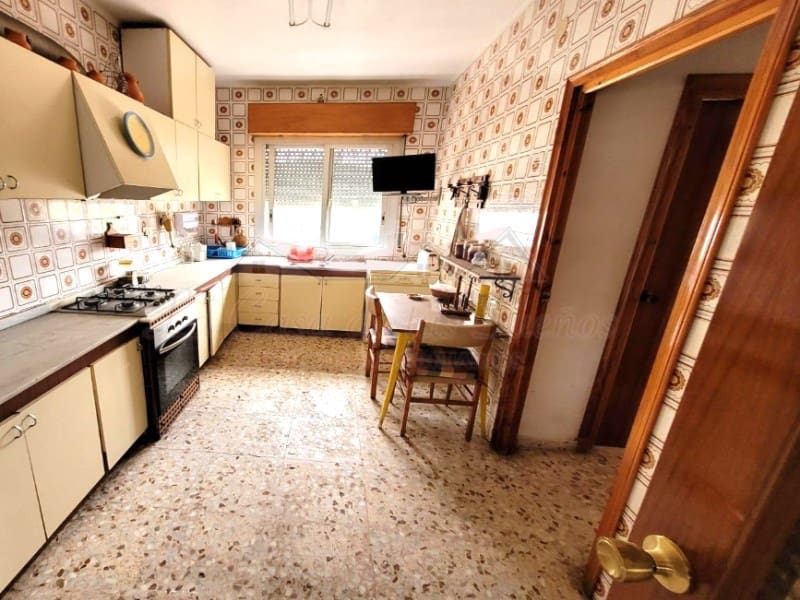 4 sovrum Finca/Hus på landet till salu i Petrel / Petrer med pool - 290 000 € (Ref: 8776978)