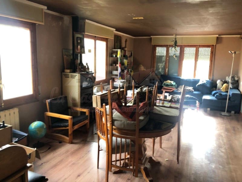 4 sovrum Finca/Hus på landet till salu i Petrel / Petrer med pool - 290 000 € (Ref: 8776978)