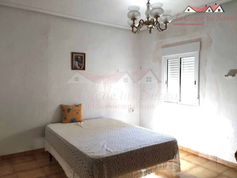 5 soveværelse Finca/Landehus til salg i Sax med swimmingpool - € 99.999 (Ref: 8776987)