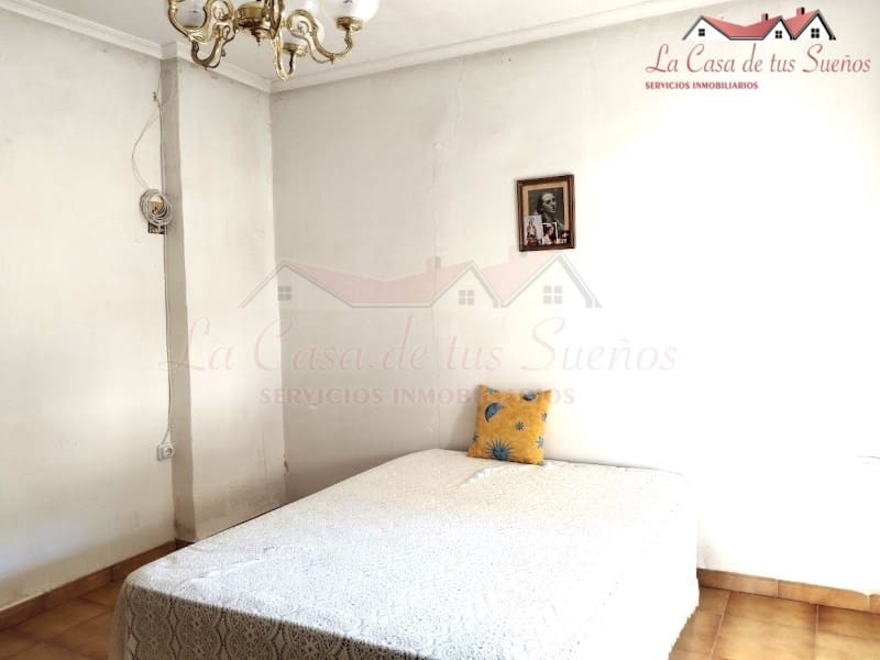 5 soveværelse Finca/Landehus til salg i Sax med swimmingpool - € 99.999 (Ref: 8776987)