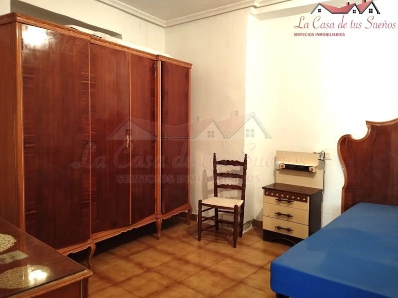 5 soveværelse Finca/Landehus til salg i Sax med swimmingpool - € 99.999 (Ref: 8776987)