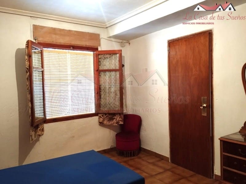 5 soveværelse Finca/Landehus til salg i Sax med swimmingpool - € 99.999 (Ref: 8776987)