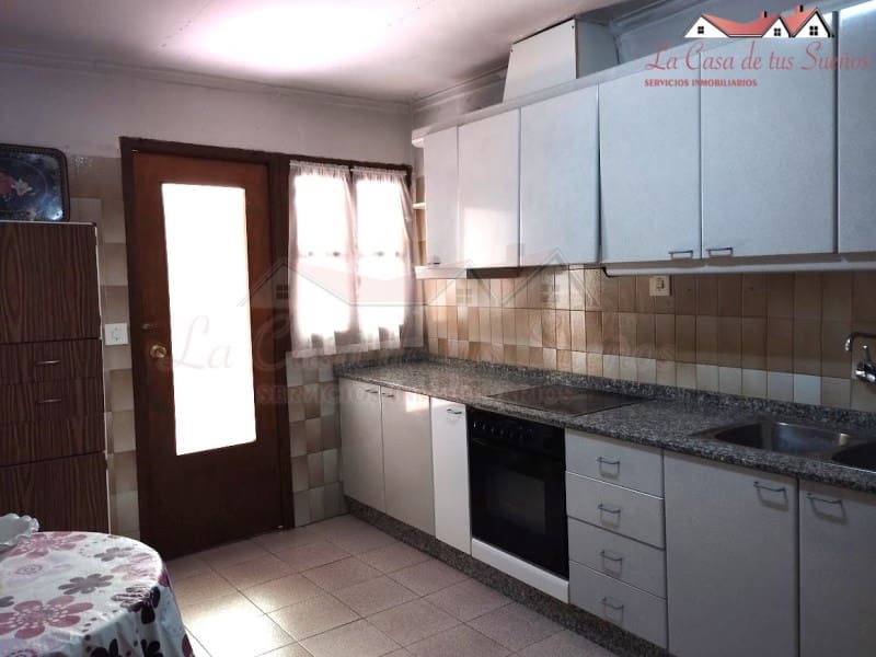 5 soveværelse Finca/Landehus til salg i Sax med swimmingpool - € 99.999 (Ref: 8776987)