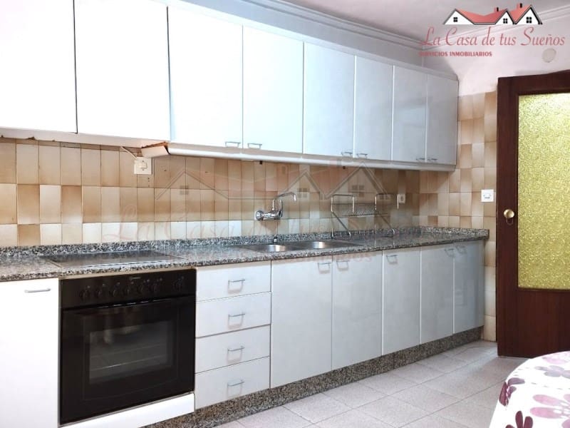 5 soveværelse Finca/Landehus til salg i Sax med swimmingpool - € 99.999 (Ref: 8776987)